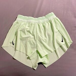 Nike aeroswift women’s shorts